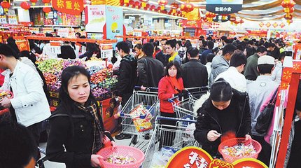 四川观察春节回乡 (过年返乡消费带动小城消费热度)