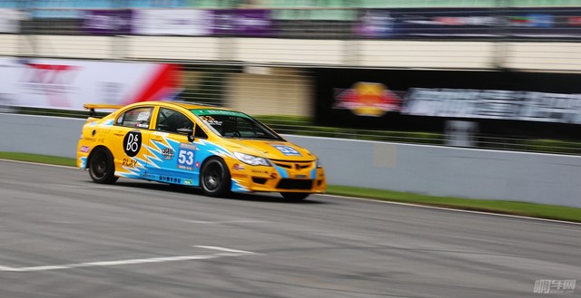 周末别宅啦快来看泛珠赛车节第一天的精彩花絮