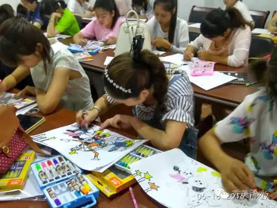 在浠水真的很拼，当一名幼儿园教师也好难！