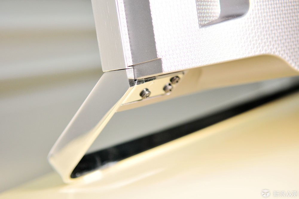 海信电视uled曲面怎么样,用曲面显示器玩地平线