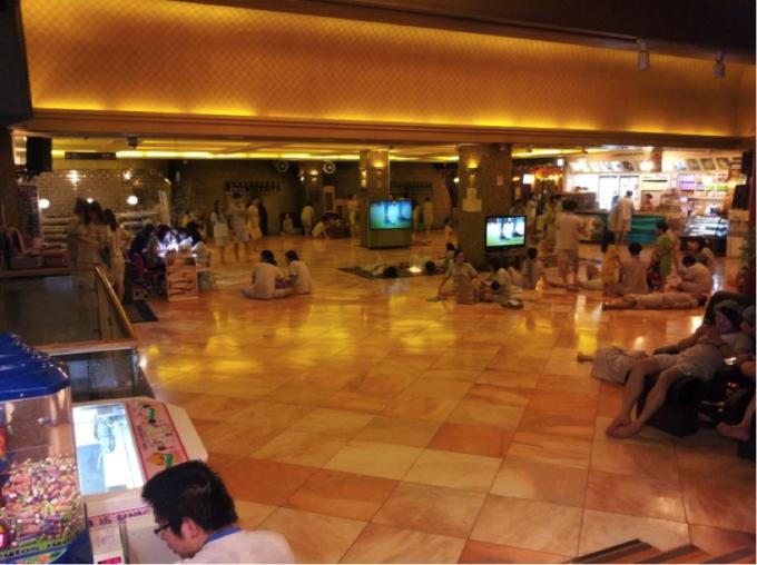 传说中的龙山汗蒸房以及韩国有名的emart大型超市到此一游。