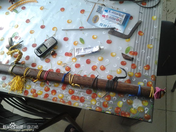 刀鞘两半了怎么修补,刀鞘变形怎么修复