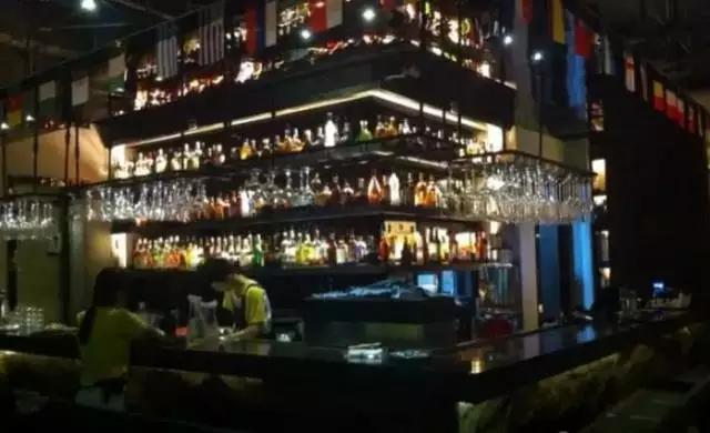 观音桥不夜九街哪里玩,重庆观音桥到不夜九街