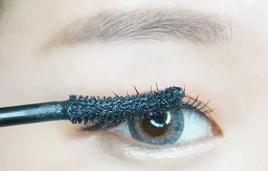 如何学会韩国妆容,韩国可爱眼妆画法图片