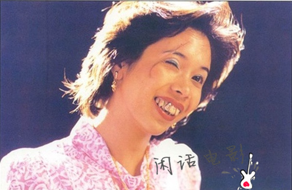 赵薇丑女电影,赵薇和范冰冰年轻时的照片