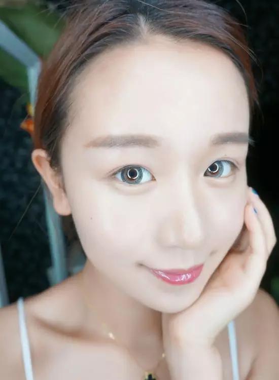 如何学会韩国妆容,韩国可爱眼妆画法图片