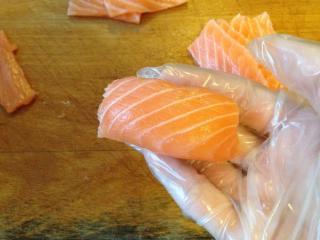 快！拿个大点的盆子，接住我的口水！