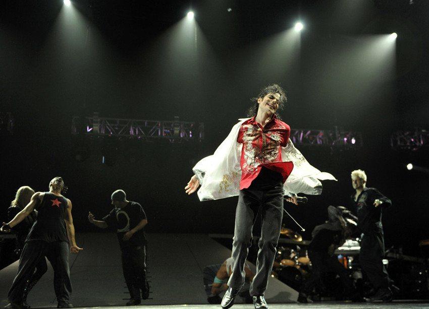 迈克尔杰克逊最后一次彩排曝光,迈克尔杰克逊最后一次公开演唱会