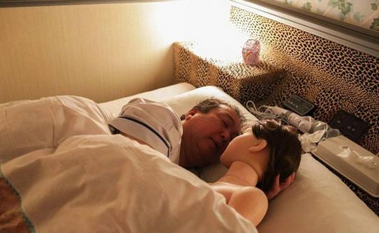 日本高领大叔发现*气娃充**娃才是真爱，你们怎么看？