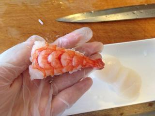 快！拿个大点的盆子，接住我的口水！