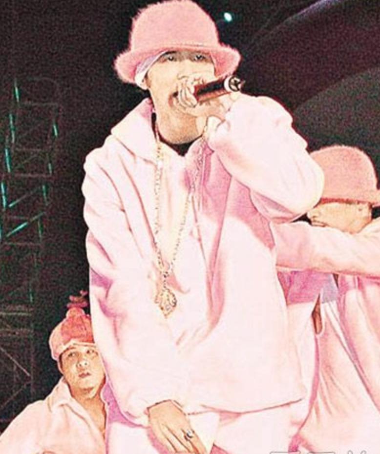 周杰伦暴瘦成小鲜肉,周杰伦变成小公举了吗