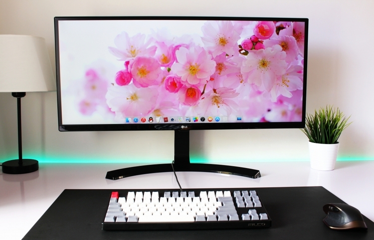 隔壁老王的办公桌抖音,隔壁老王的餐桌