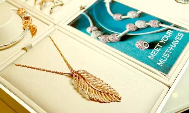 pandora金镶玉多少钱,pandora经典吊坠