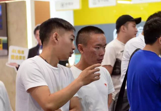 彪悍芜湖“玩家”扎堆去了这里!这个圈子不容易进入呦!