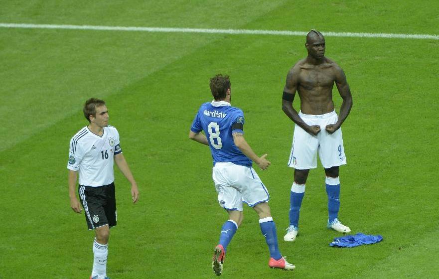 布冯和他的意大利，留给我们的不仅是传奇，更是青春挽歌！