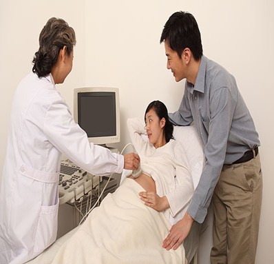 33岁高龄孕妈狠心引产结果竟然是儿子，婆婆气得差点背气