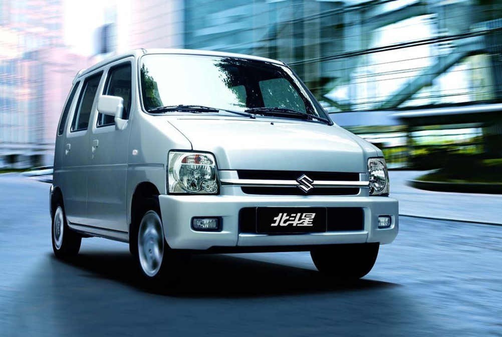 开比亚迪各车型都什么人,开什么样的车一看就没钱比亚迪