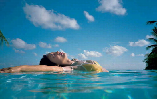 女性游泳注意些什么,女生游泳要注意行为