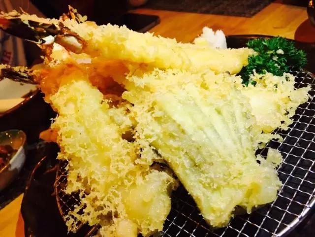 老板跑日本8年，只为带回太原最正的日料！花钱日下不如花钱月下