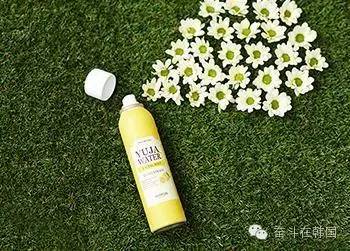 韩国最近很火的化妆品,韩国化妆品哪个牌子抗皱效果最好