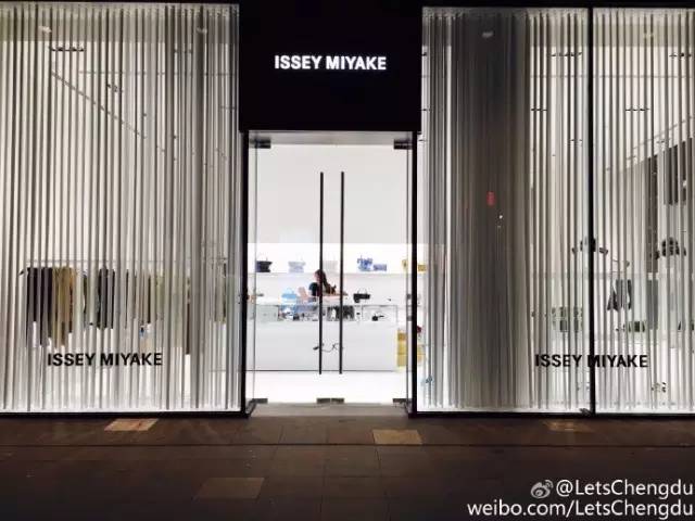 要逛就逛最大的zara,成都旗舰店有哪些