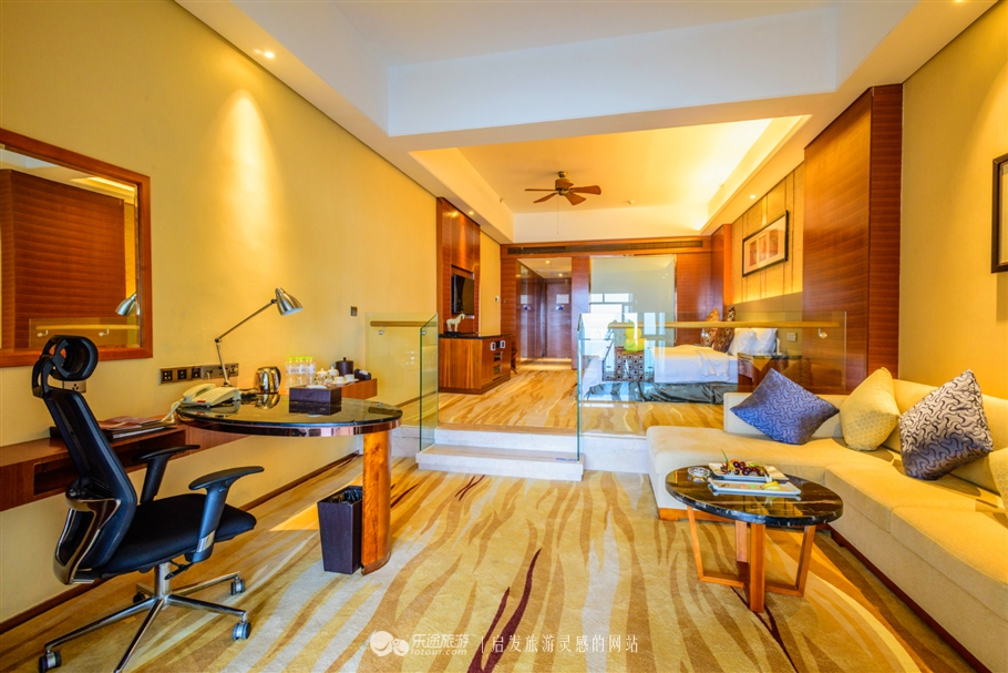 碧桂园十里金滩酒店海边上的五星酒店