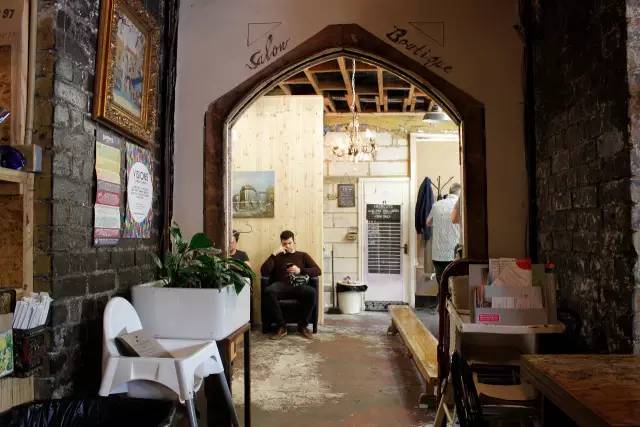 英镑贬值得好快,英镑贬值我们该如何应对