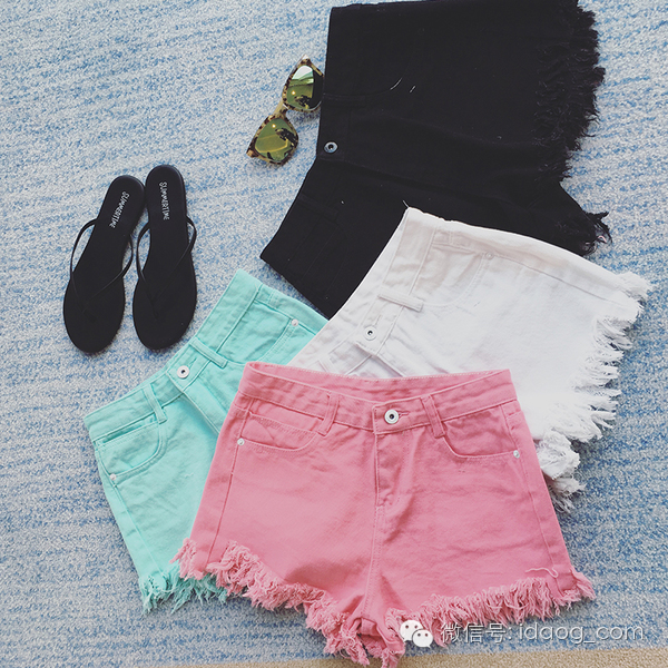 这么美丽的衣服你还在犹豫什么?