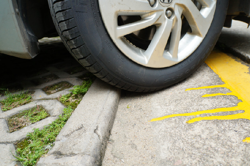 天上掉轮胎,倍耐力新p1轮胎测评视频