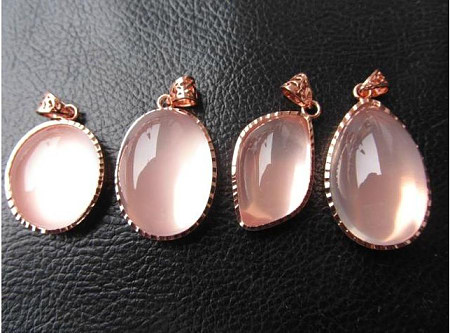 绿粉晶原石价值多少,草莓晶粉晶哪个价值高