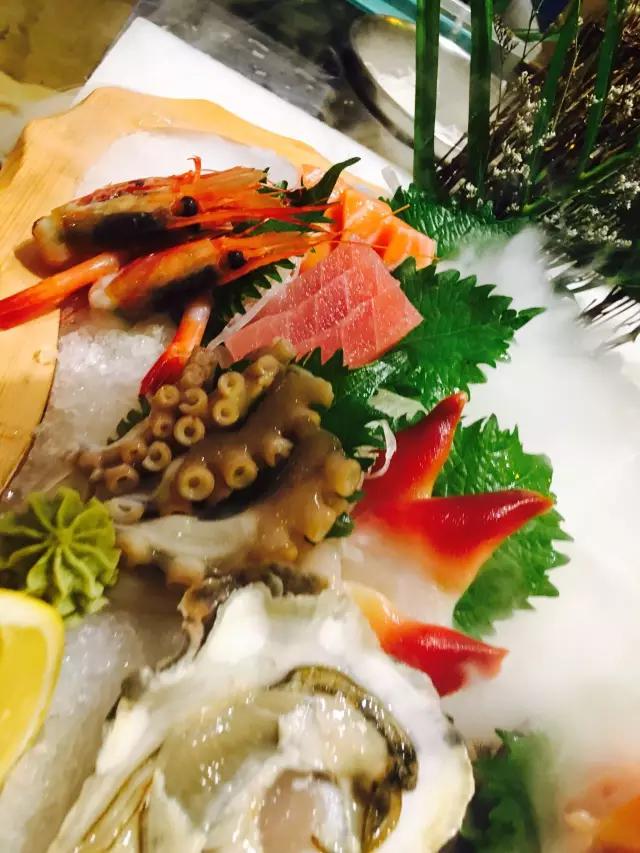 老板跑日本8年，只为带回太原最正的日料！花钱日下不如花钱月下