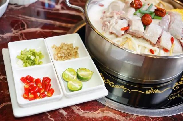 吃个饭感觉去了新加坡，在佛山我只服星州大椰！