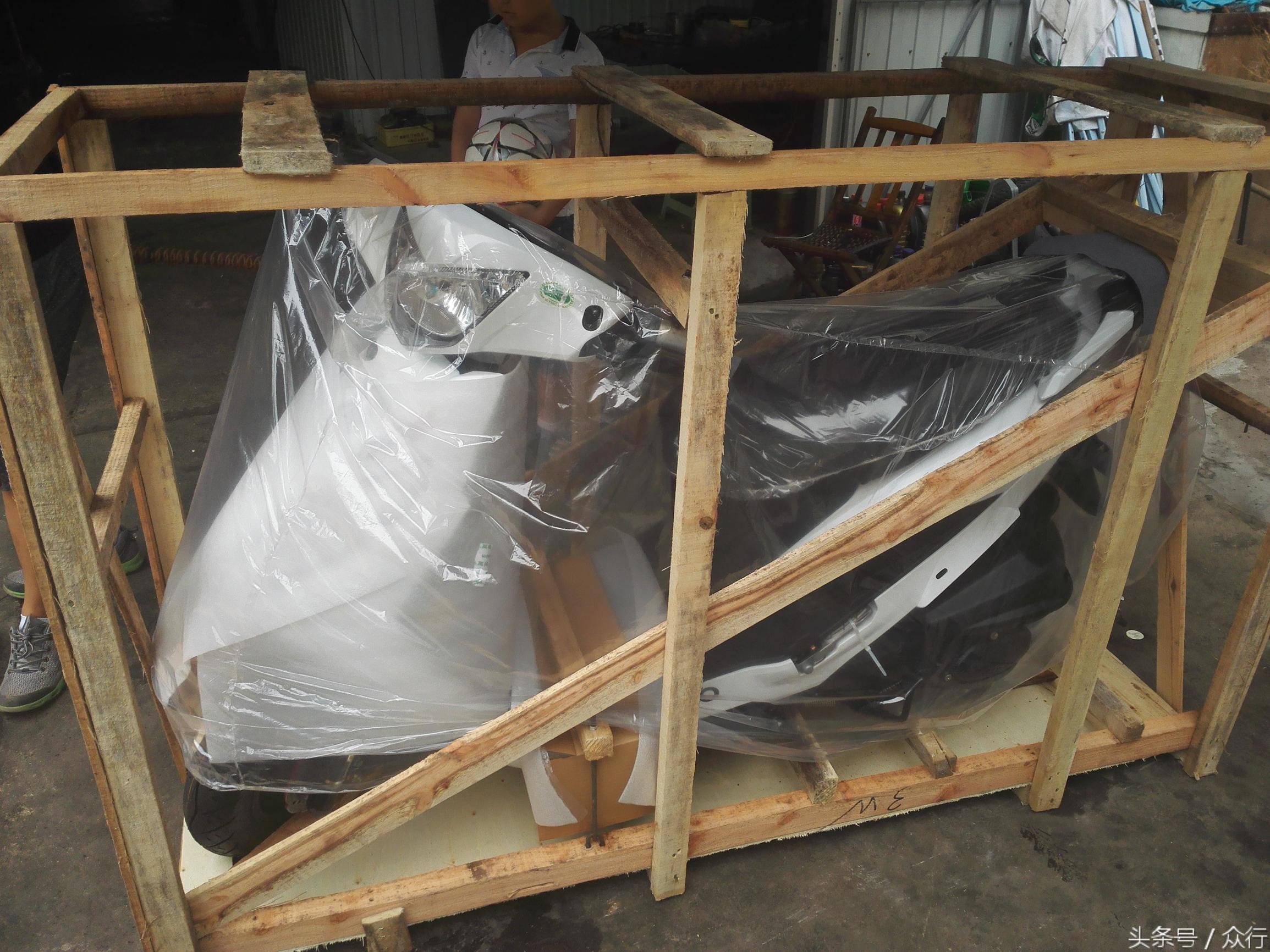 光阳飞度125摩托,光阳gp125踏板摩托车