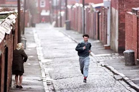 吉格斯执教曼联提拔的新人,吉格斯在曼联进了多少球