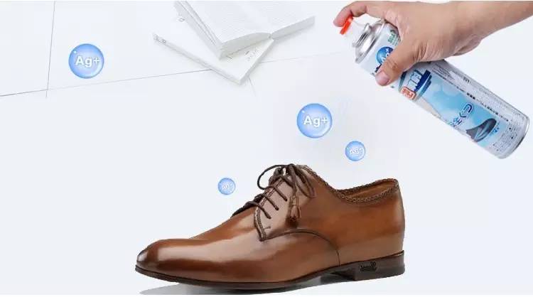 夏天穿鞋子脚很臭用什么洗,鞋子有臭味教你一招除鞋臭