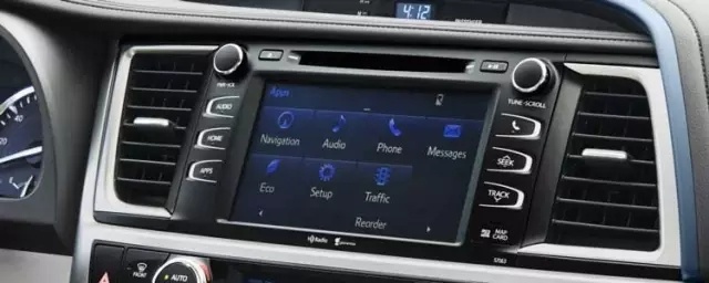 美国主流品牌车载系统调查报告：第一名竟然是它！