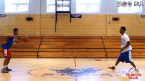 篮球传球投篮上篮组合练习小学生,击地传球上篮练习