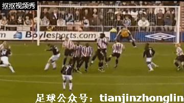 c罗引体向上颠球视频,c罗标志性电梯球破门