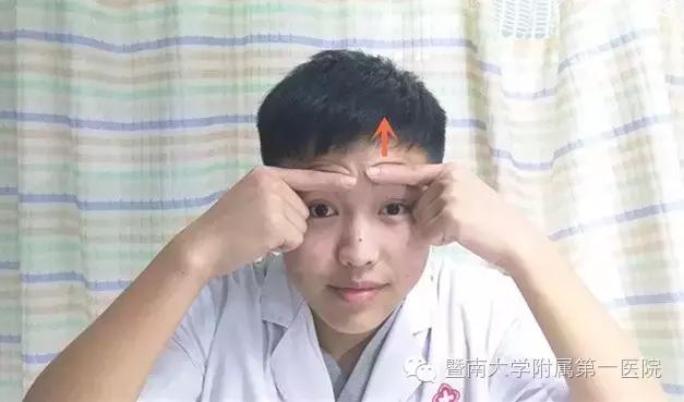 吹空调避免面瘫小技巧,吹空调面瘫嘴歪怎么治疗