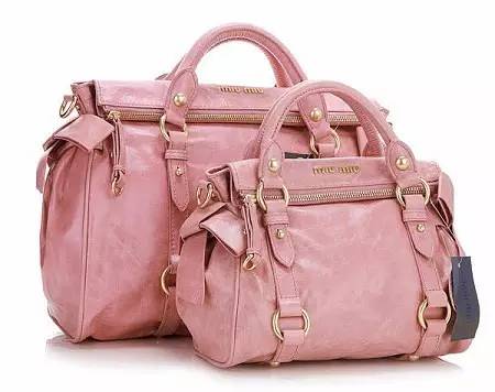 prada普拉达知名度,prada普拉达是高奢品牌吗