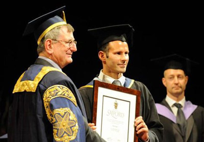 足坛学历高的球员,足坛十大学霸排名