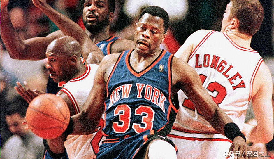 尼克斯已退役球衣,尼克斯退了两件15号球衣