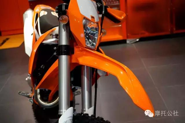 ktm450exc越野版,ktm450sx-f与450exc区别