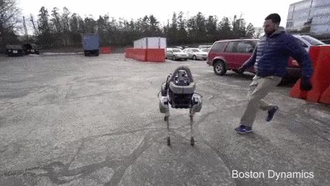 机器人被人类囚禁5000年后,机器人遭折磨后反击人类