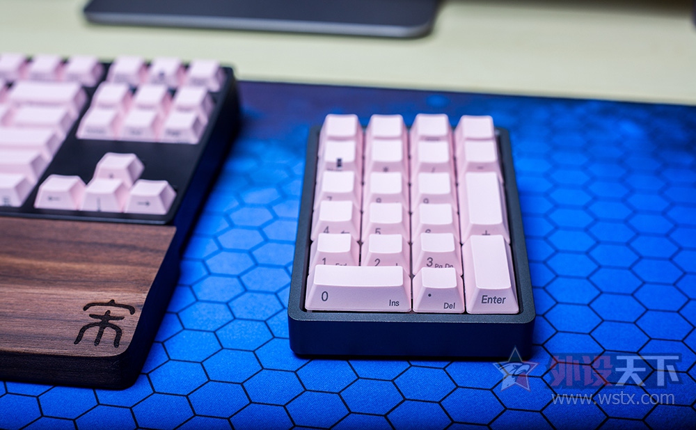 豪物图赏壕好玩，壕过瘾。aboStudioGACnum数字外壳分享