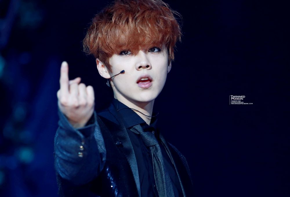 鹿晗帅气洗脱“娘”标签,获赞:确实不错,比吴亦凡强