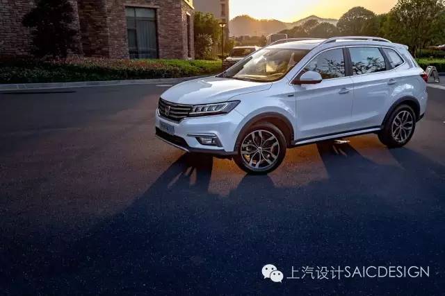 荣威2016rx5互联网自动版,荣威全新rx5模型