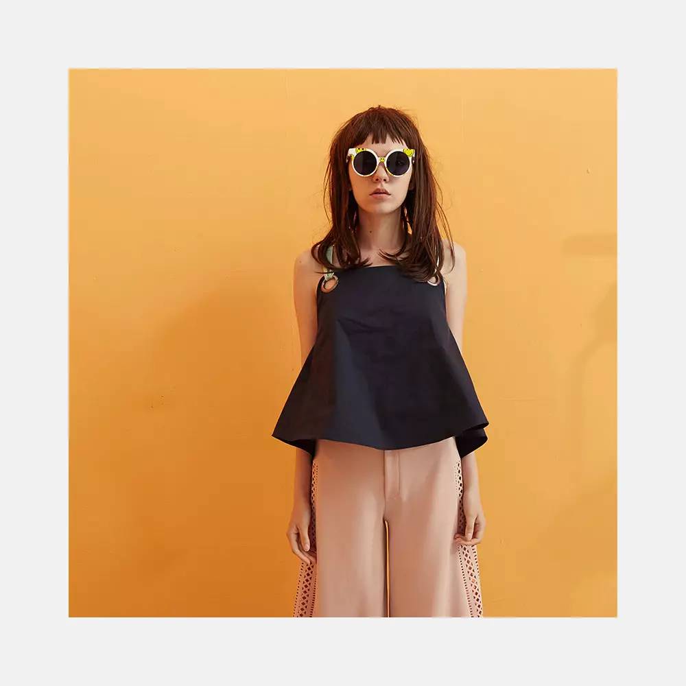 今年夏天的目标是做个帅气的踏浪少女！