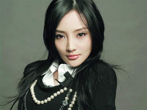 颜值特别丑的女明星却很火,这才是范冰冰最美模样