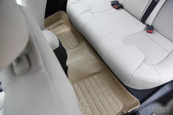 广汽传祺ga3s视界手动精英版,广汽传祺ga3s视界1.6l手动豪华版